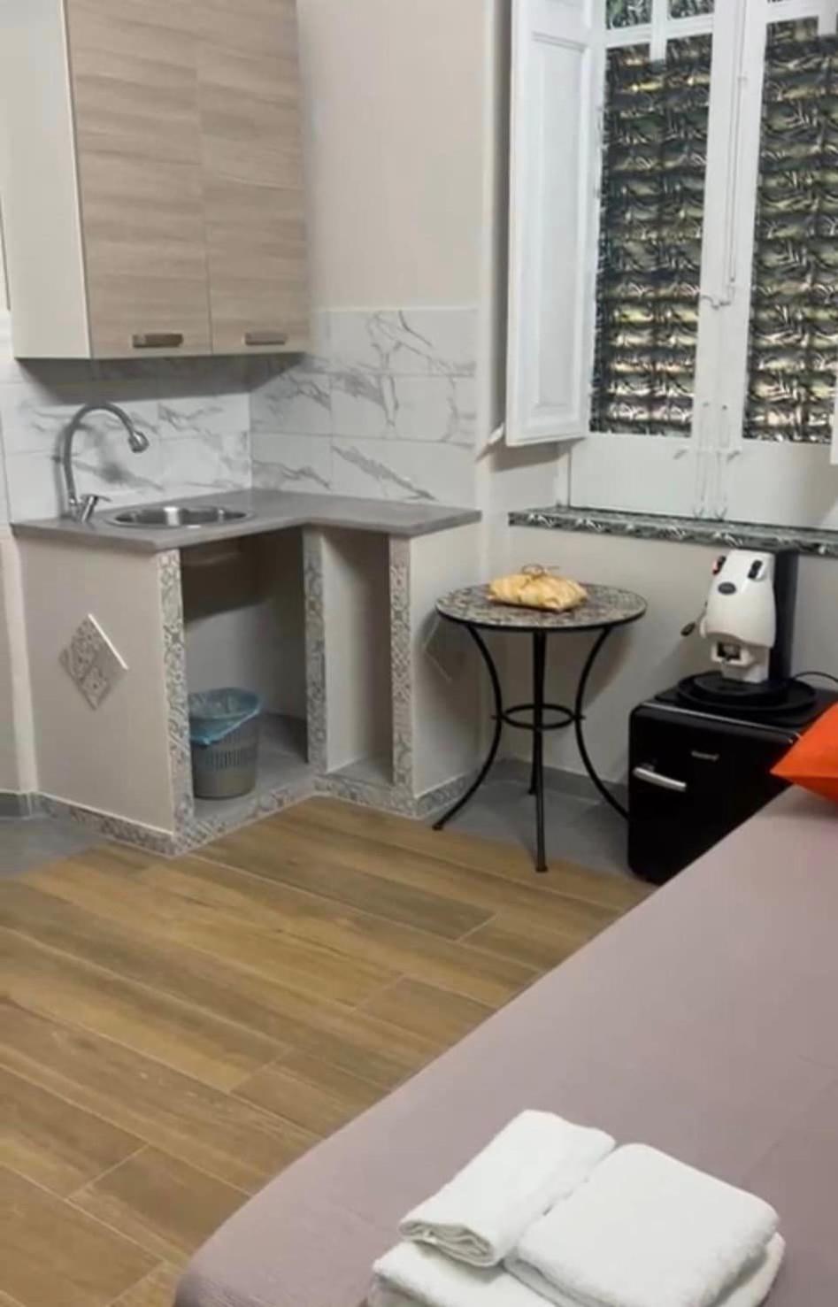 La Casa Di Bella Hotel ปาแลร์โม ภายนอก รูปภาพ